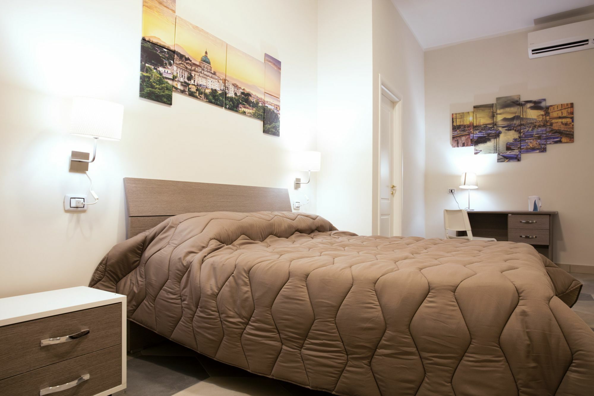 נאפולי B&B La Dimora Del Conte מראה חיצוני תמונה