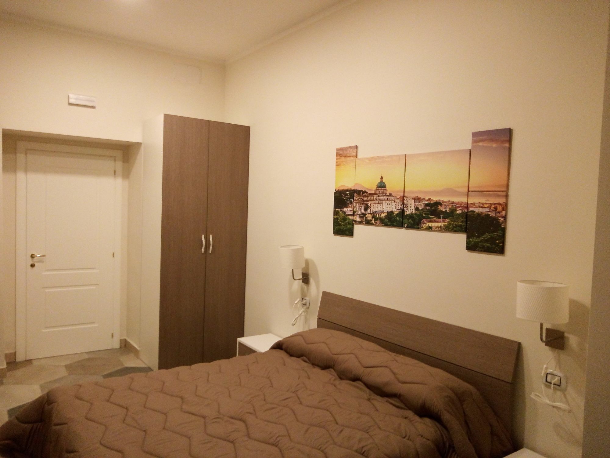 נאפולי B&B La Dimora Del Conte מראה חיצוני תמונה