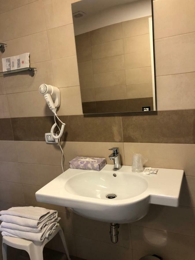 נאפולי B&B La Dimora Del Conte מראה חיצוני תמונה